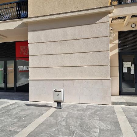 Fantastic New Centre Apartment Podgorica Extérieur photo