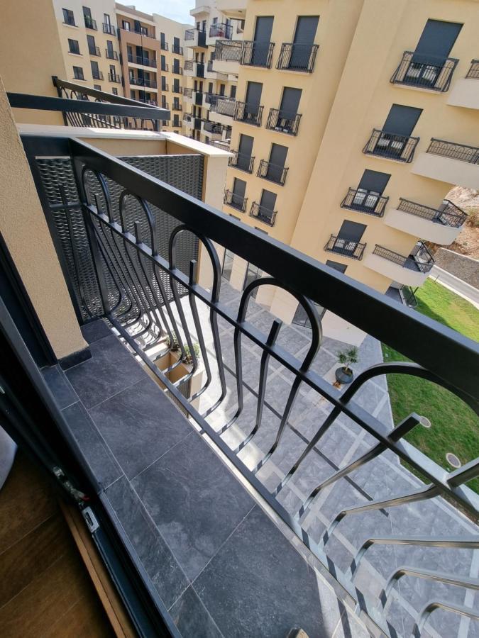 Fantastic New Centre Apartment Podgorica Extérieur photo