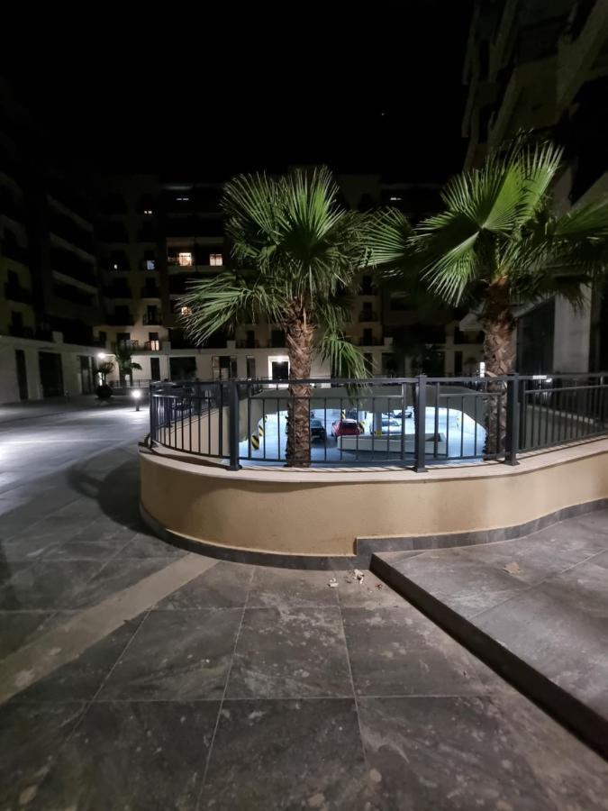 Fantastic New Centre Apartment Podgorica Extérieur photo